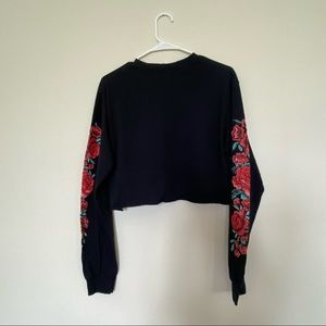 Long sleeve crop top